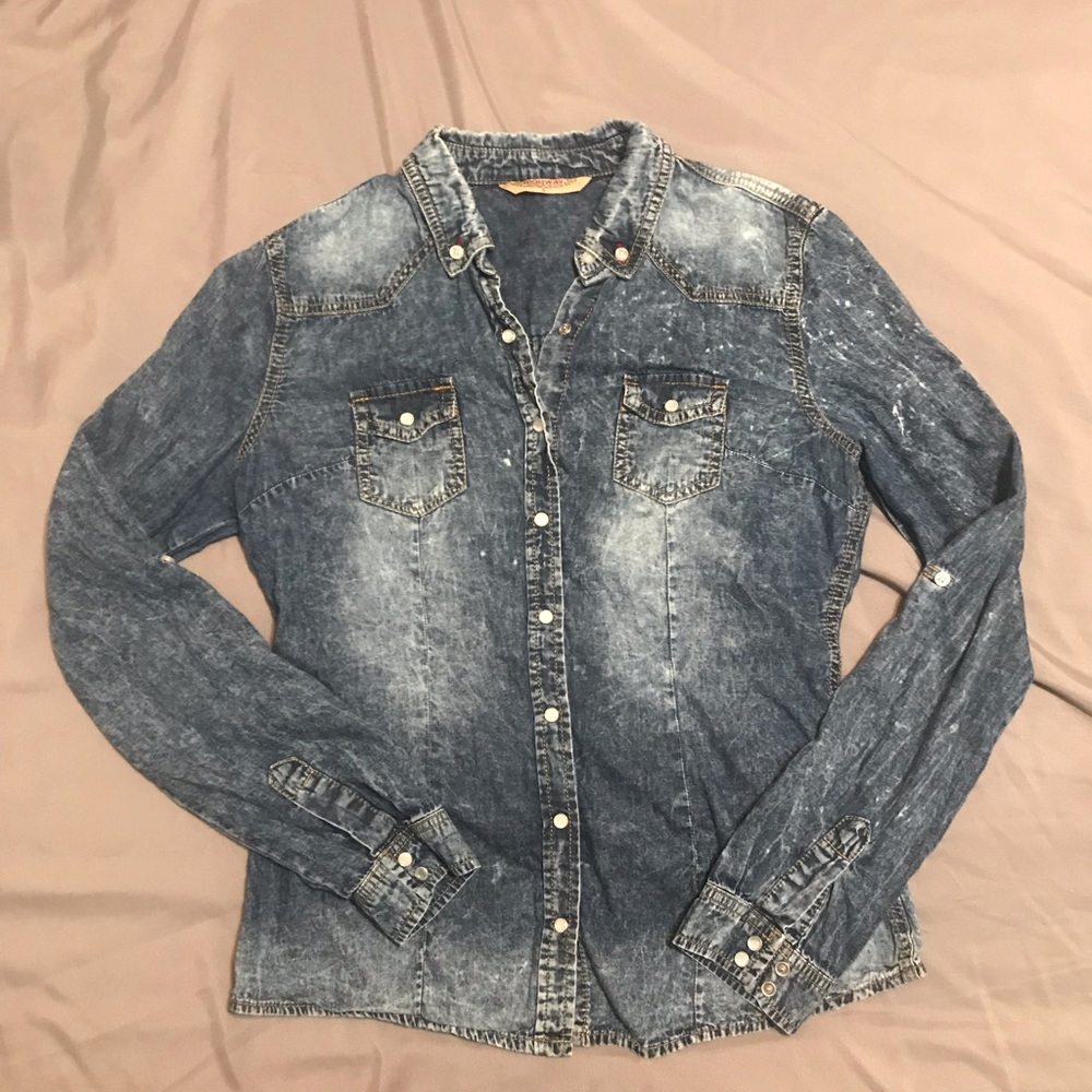 Long sleeve jean blouse 💙